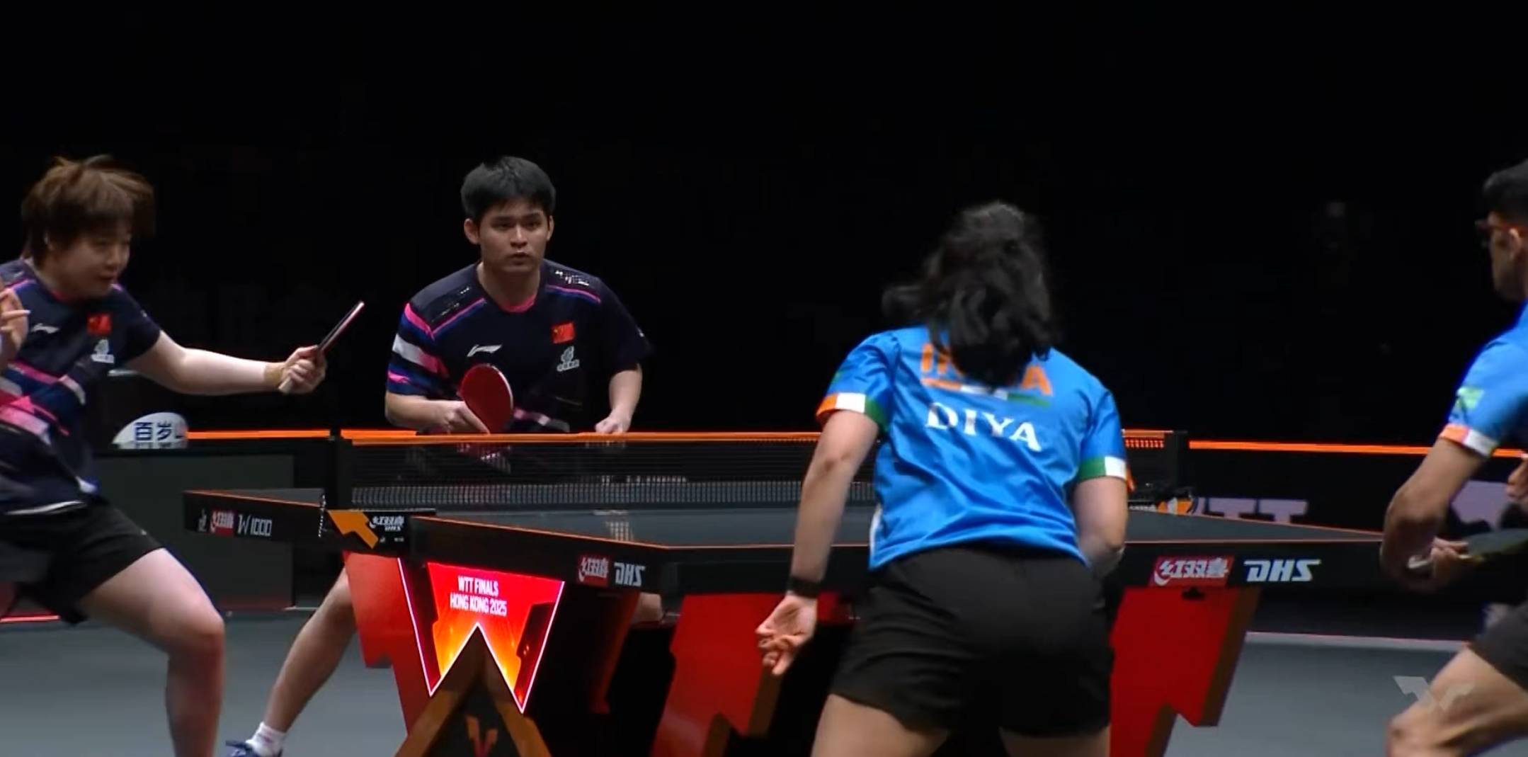 WTT香港总决赛林诗栋蒯曼3-1印度组合以小组前二晋级淘汰赛