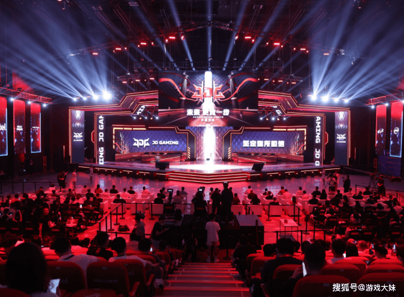 2025年中国电竞报告公布,LOL热度持续下滑,但整体数据还是上升