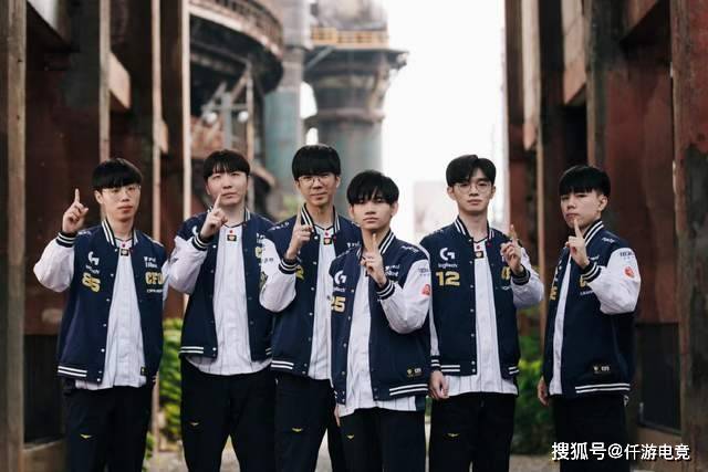 最(zuì)强全华班赢下T1！IG冠(guān)军辅助抽(chōu)出好签，T1对抗GENG打LCK内战