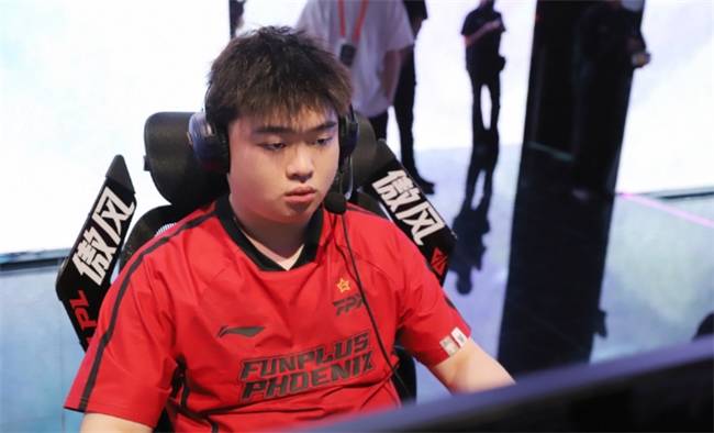 【一竞技1JingJi】LOL:LPL转会期最尴尬选手出炉 顶级选手Jwei转会期没人要