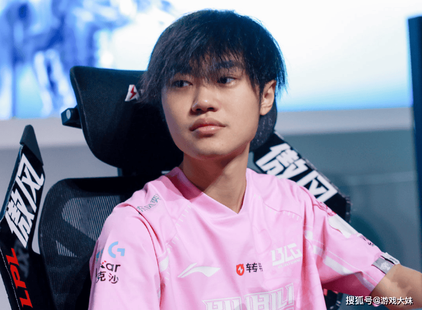 LOL电竞剧招聘縯(yǎn)员，需要左手(shǒu)拿鼠标的人，疑(yí)似(shì)将飾(shì)縯(yǎn)knight