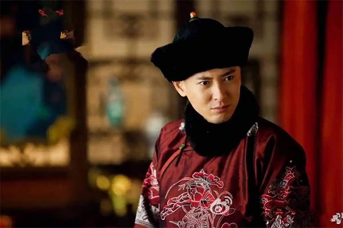 熬死多尔衮,算计鳌拜:孝庄从“弃子”到“庄家”的翻盘局