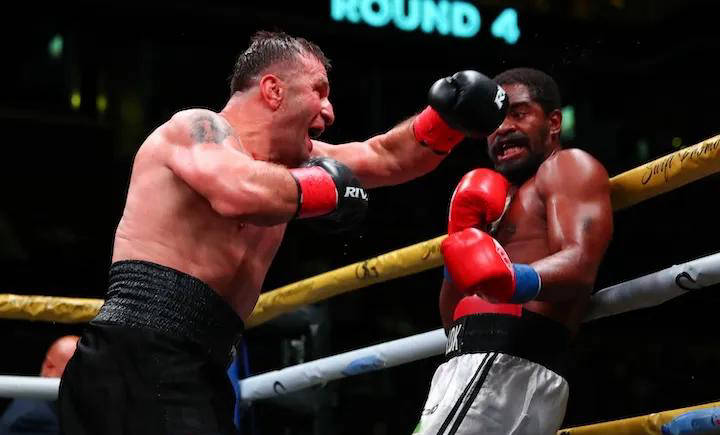 阿夫(fū)坦迪爾(ěr)·库爾(ěr)齐澤(zé)被替(tì)补選(xuǎn)手逼(bī)至平局