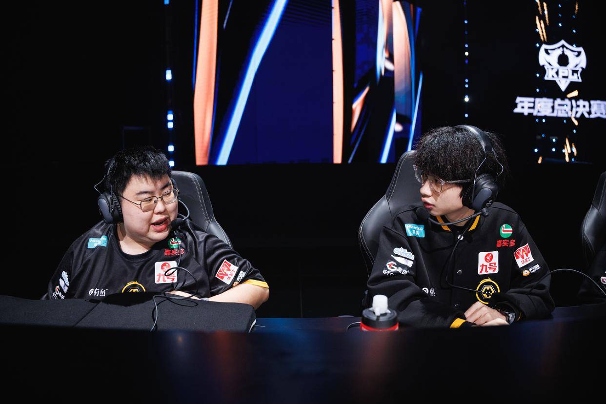 总决赛数据对比：“KDA大帝”对位“未来FMVP”，紫幻长生谁更强
