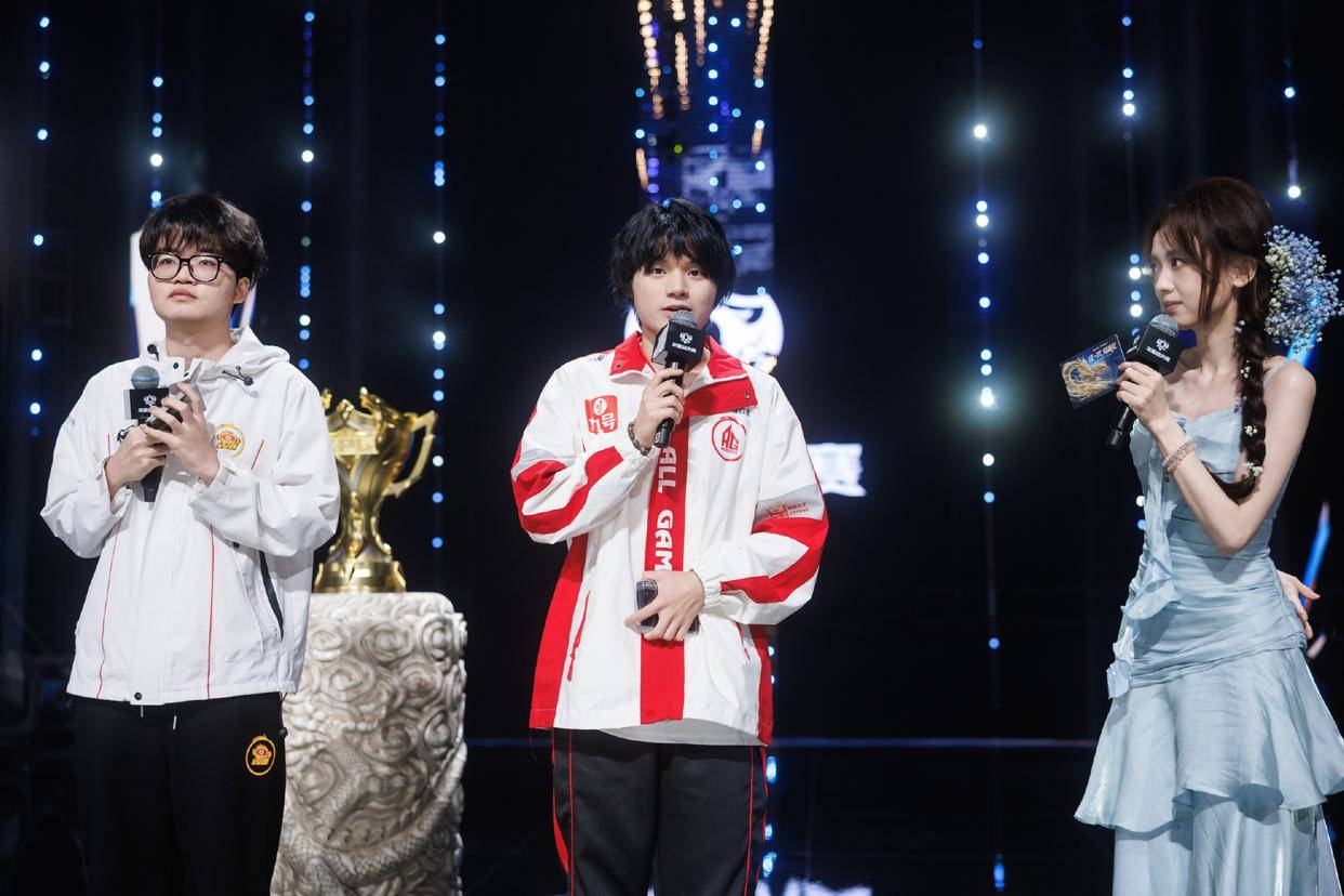 总决赛数据对比：“KDA大帝”对位“未来FMVP”，紫幻长生谁更强