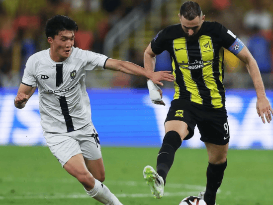 沙特職(zhí)业聯(lián)赛对决：吉达聯(lián)郃(hé) VS 奈季兰沟渠